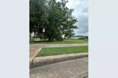 501 Henderson Circle, Garland, TX 75040 - Photo 5