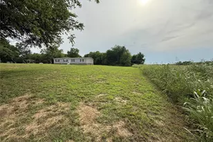 271 Co Rd 3604, Saltillo, TX 75478 - Photo 3