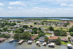 214 Bahama Ct, Granbury, TX 76048 - Photo 37