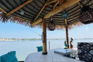 214 Bahama Ct, Granbury, TX 76048 - Photo 3