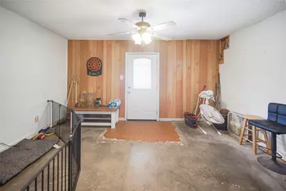 304 Moore Street, Jacksboro, TX 76458 - Photo 13