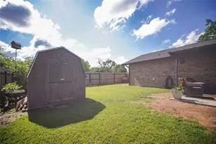 304 Moore St, Jacksboro, TX 76458 - Photo 19