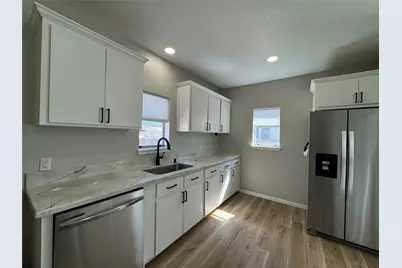 608 S Seaman Street, Eastland, TX 76448 - Photo 3