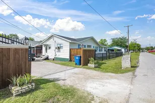 707 Washington St, Ennis, TX 75119 - Photo 25