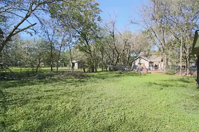 1307 Joslin Street, Cleburne, TX 76033 - Photo 23