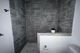 4435 Franklin St, Lancaster, TX 75134 - Photo 9