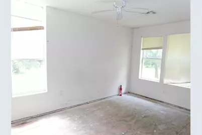 504 NE 7th Street, Hubbard, TX 76648 - Photo 15