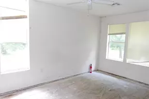 504 NE 7th St, Hubbard, TX 76648 - Photo 15