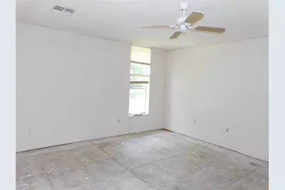 504 NE 7th Street, Hubbard, TX 76648 - Photo 17