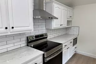 1906 Buffalo Bend Dr, Lewisville, TX 75067 - Photo 5