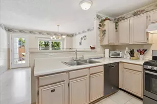 1721 Creekpoint Dr, Lewisville, TX 75067 - Photo 21