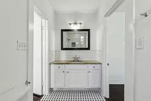 820 W 10th St, Dallas, TX 75208 - Photo 9