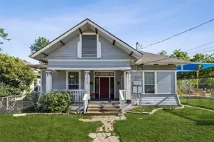 820 W 10th St, Dallas, TX 75208 - Photo 1