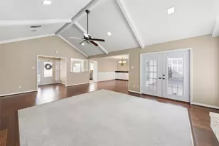 4201 Westchester Dr, Waco, TX 76710 - Photo 5