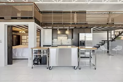 215 N Walton Street #2, Dallas, TX 75226 - Photo 9