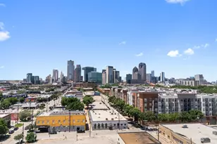 215 N Walton St, Dallas, TX 75226 - Photo 31