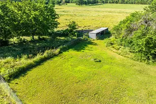 700 County Rd 13200, Blossom, TX 75416 - Photo 21