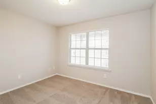 809 Hartsfield St, Aubrey, TX 76227 - Photo 13