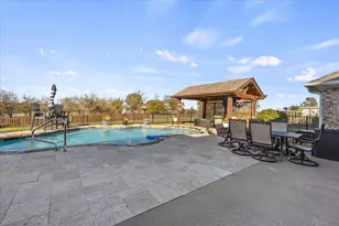 528 Hubbard Cir, Nevada, TX 75173 - Photo 3