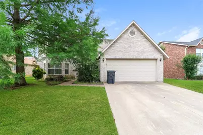 226 Miramar Drive, Arlington, TX 76002 - Photo 1