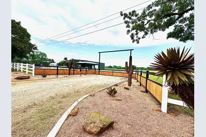 8740 E Fm 922, Valley View, TX 76272 - Photo 3