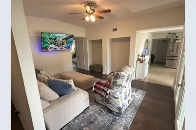 5736 Wedgmont Circle N, Fort Worth, TX 76133 - Photo 3