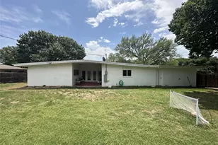 5736 Wedgmont Cir N, Fort Worth, TX 76133 - Photo 11