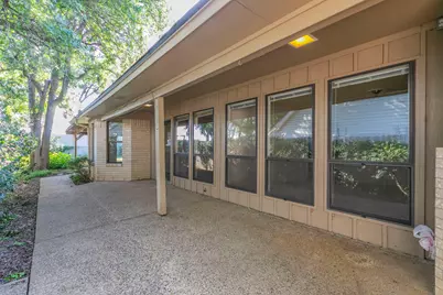 1604 Oak Hollow Drive, Woodway, TX 76712 - Photo 35