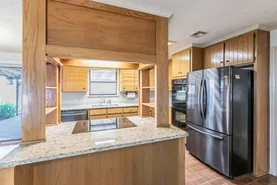 1604 Oak Hollow Drive, Woodway, TX 76712 - Photo 9