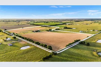 590 County Road 385, Valley View, TX 76272 - Photo 3