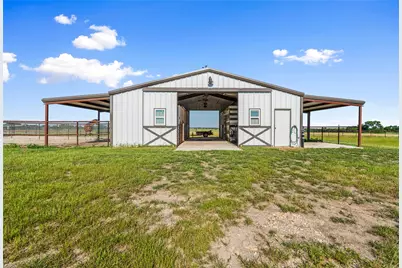 590 County Road 385, Valley View, TX 76272 - Photo 23