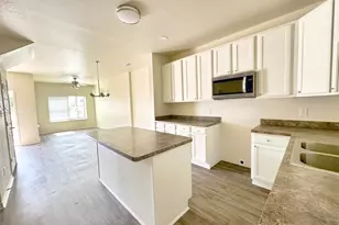 1709 St Louis Ave, Fort Worth, TX 76110 - Photo 3