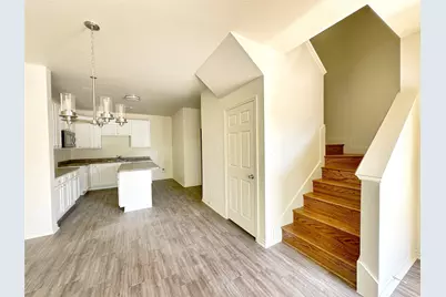 1723 St Louis Avenue #101, Fort Worth, TX 76110 - Photo 5