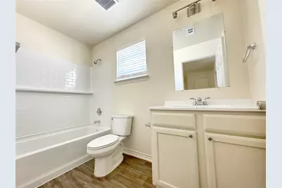 1723 St Louis Avenue #101, Fort Worth, TX 76110 - Photo 9