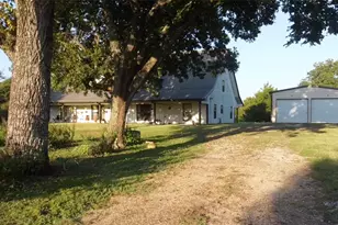 606 S Wade St, Tehuacana, TX 76686 - Photo 3