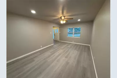 2401 N Alexander Street, Sherman, TX 75092 - Photo 9