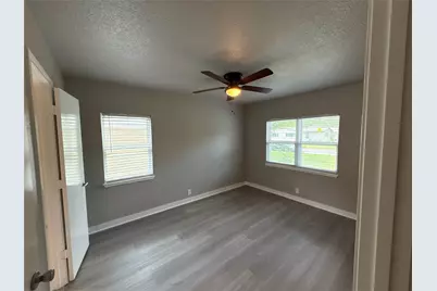 2401 N Alexander Street, Sherman, TX 75092 - Photo 11