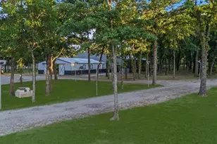 6586 Lone Star Ln, Aubrey, TX 76227 - Photo 29