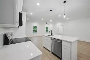 2738 W Washington St, Denison, TX 75020 - Photo 15