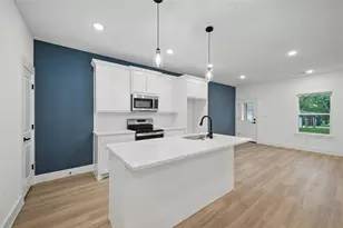 2738 W Washington St, Denison, TX 75020 - Photo 5