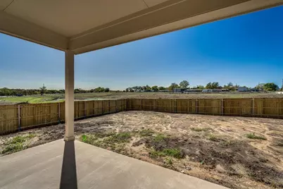 520 E Lamar Street, Palmer, TX 75152 - Photo 33