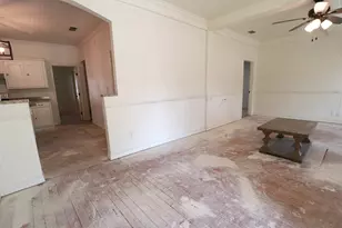 1065 W Pecan St, Stephenville, TX 76401 - Photo 21