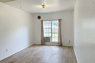 421 Jackson St, Krum, TX 76249 - Photo 21