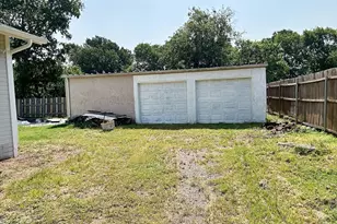 421 Jackson St, Krum, TX 76249 - Photo 23