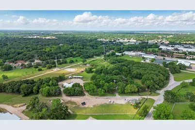 610 W Simonds Road, Seagoville, TX 75159 - Photo 3