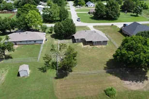 505 W Thomas St, Leonard, TX 75452 - Photo 25