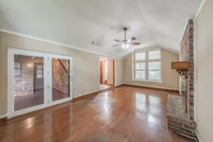 305 Warbler Dr, Bedford, TX 76021 - Photo 19