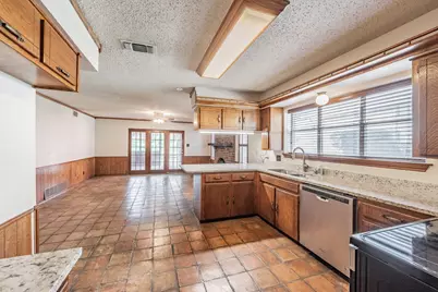 305 Warbler Drive, Bedford, TX 76021 - Photo 29