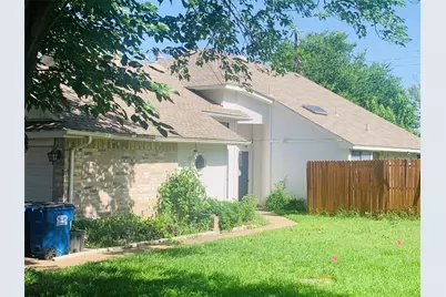 102 Hollywood Drive, Glenn Heights, TX 75154 - Photo 1