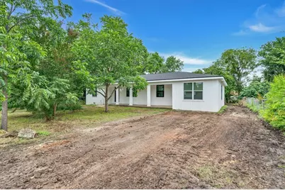 509 E Pine Street, West, TX 76691 - Photo 1